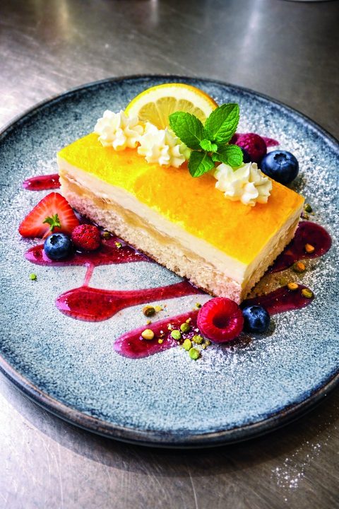Mango cake